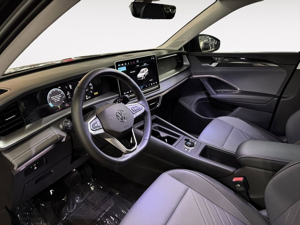 New 2026 Volkswagen Tiguan SE AWD/4WD image 10