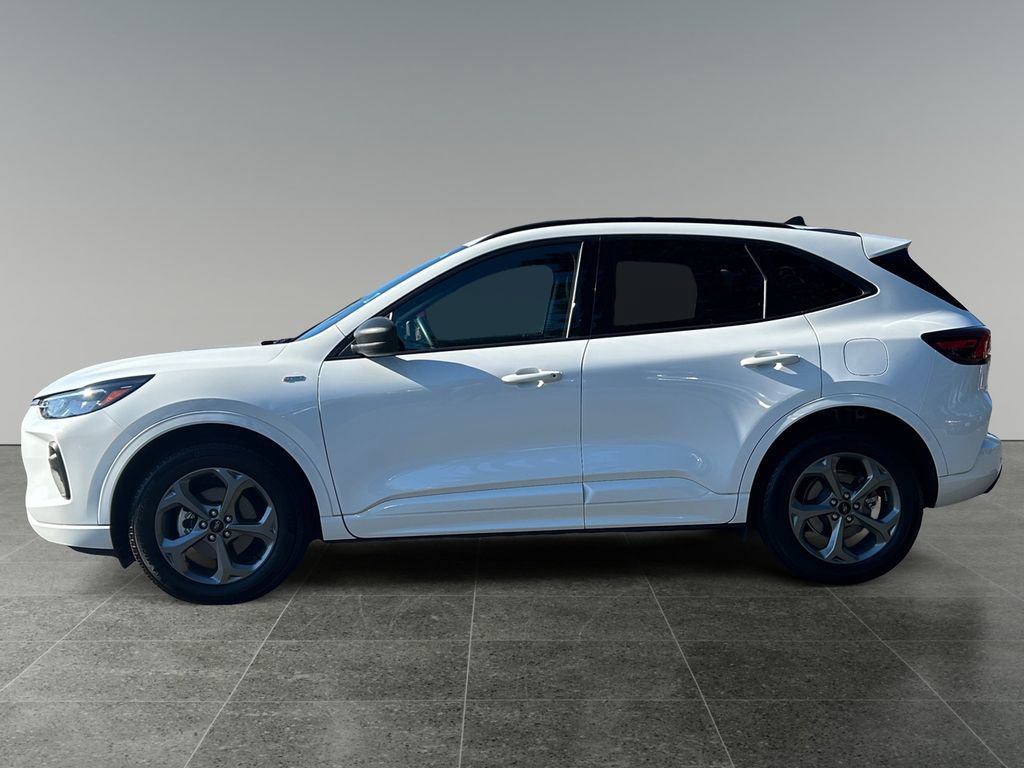 Used 2023 Ford Escape ST-Line w/ Tech Pack #1 image 5