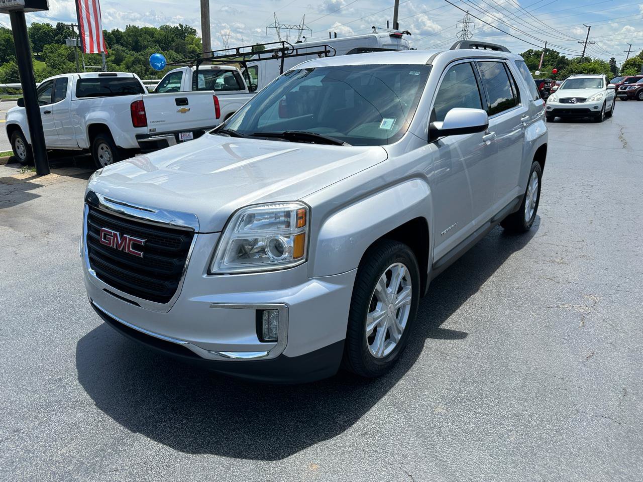Used 2017 GMC Terrain SLE w/ Driver Alert Package I FWD image 8