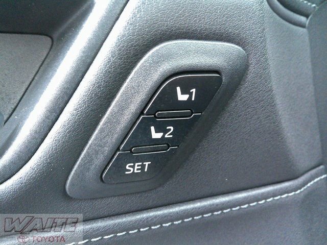 Certified 2024 Toyota Venza Nightshade image 21