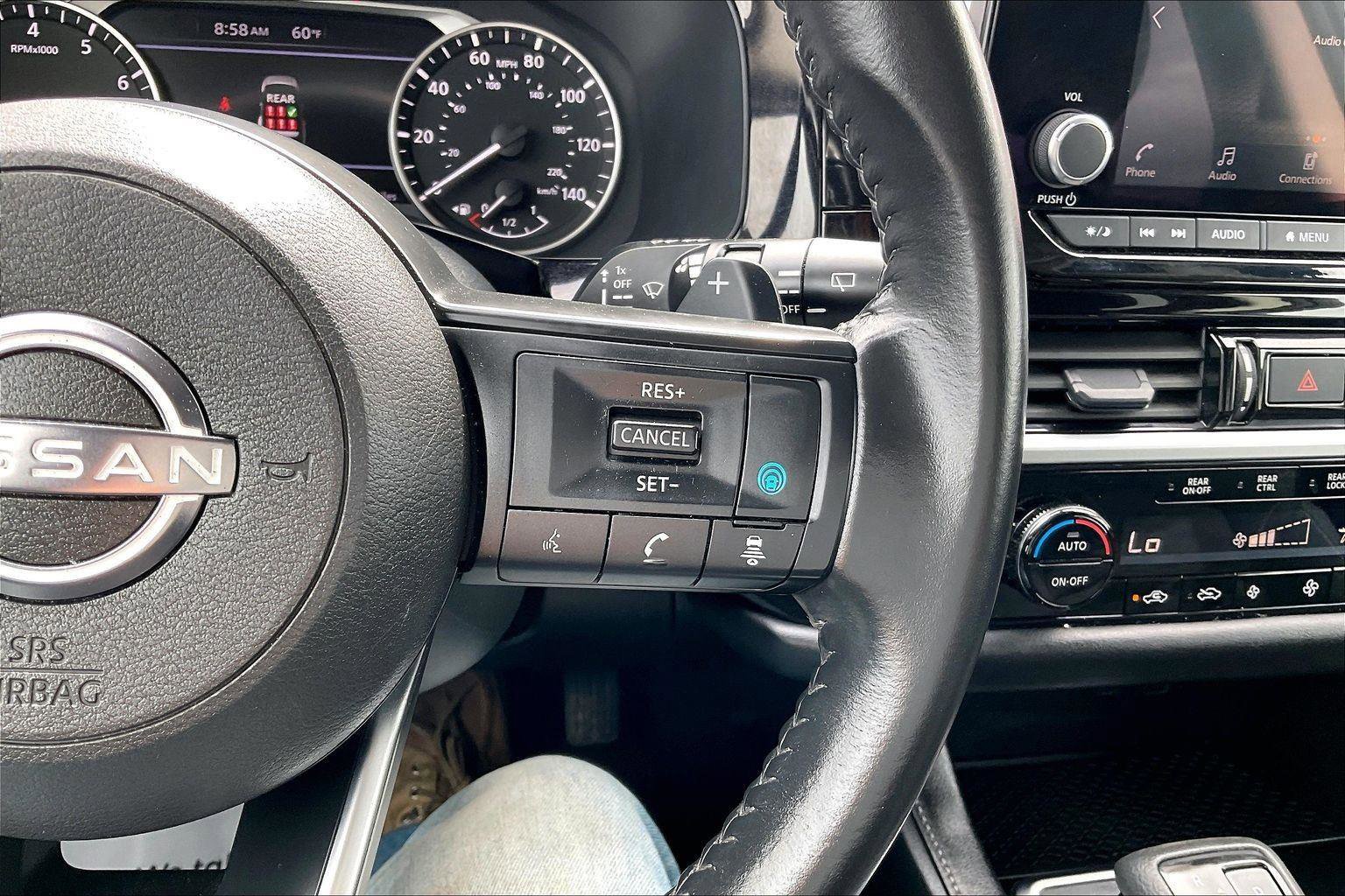 Certified 2024 Nissan Pathfinder SV image 19