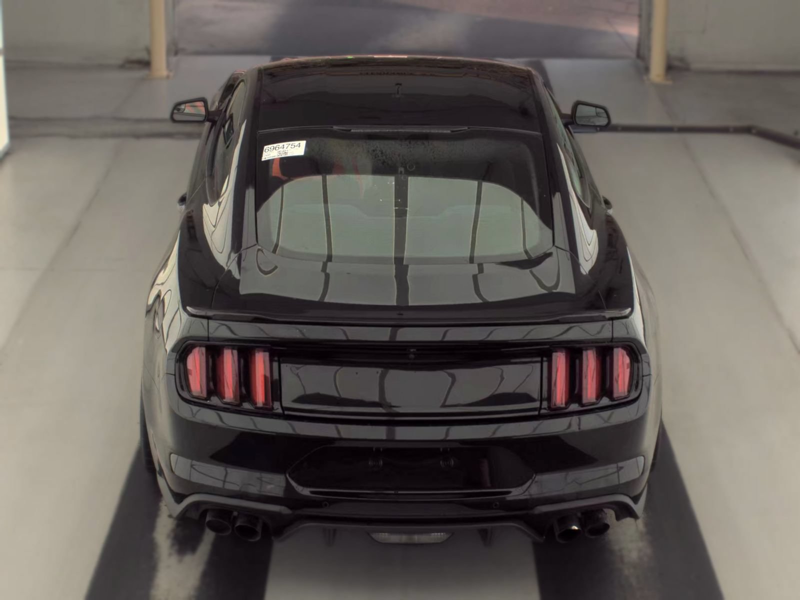 Used 2018 Ford Mustang GT RWD image 8