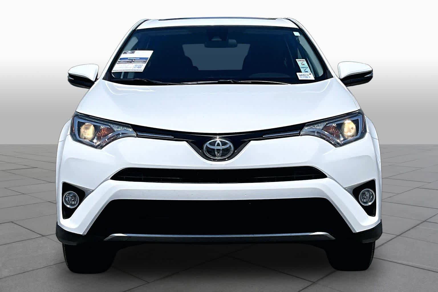 Used 2018 Toyota RAV4 XLE FWD image 3