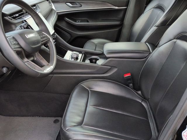 Certified 2024 Jeep Grand Cherokee L Limited w/ Luxury Tech Group II image 12