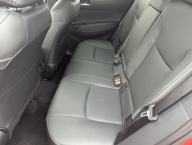 Used 2026 Toyota Corolla Cross XLE w/ Convenience Package FWD image 15