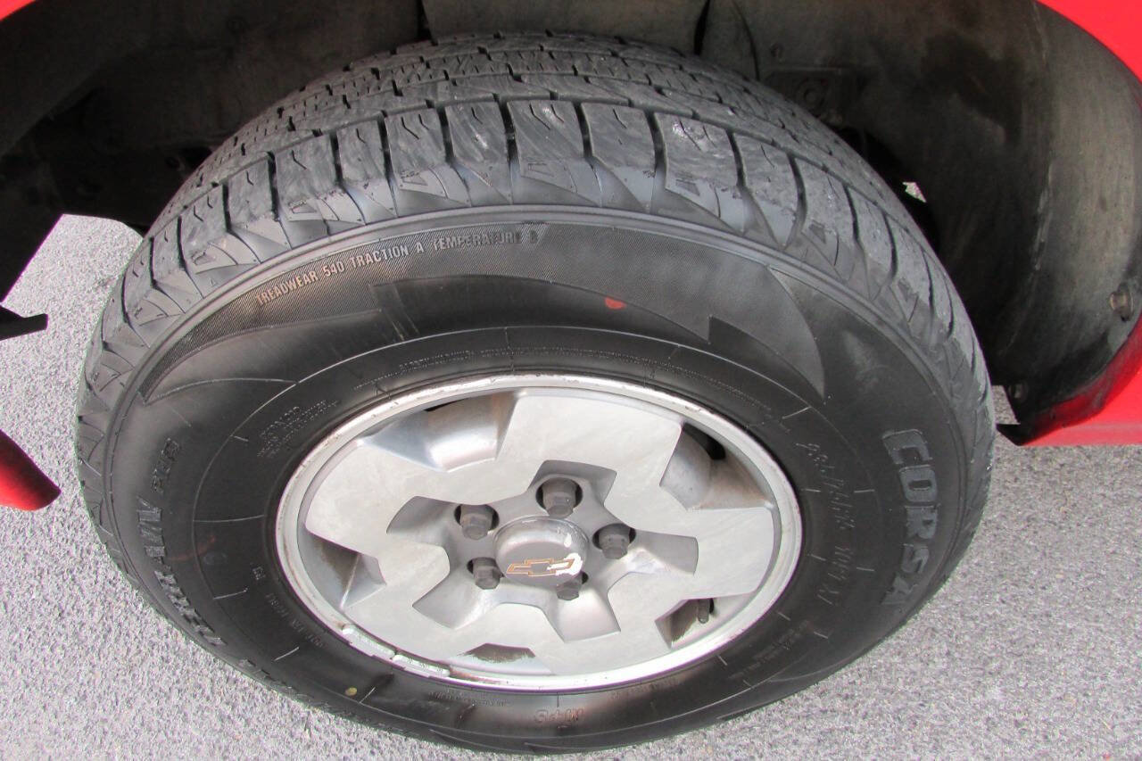 Used 2003 Chevrolet Blazer LS w/ Preferred Equipment Group image 14