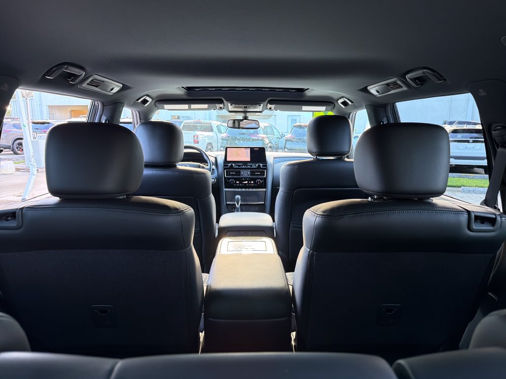 Used 2024 Nissan Armada SL w/ Midnight Edition Package RWD image 38