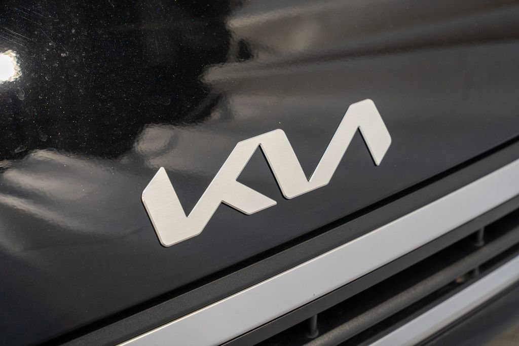 New 2025 Kia K4 LXS image 3