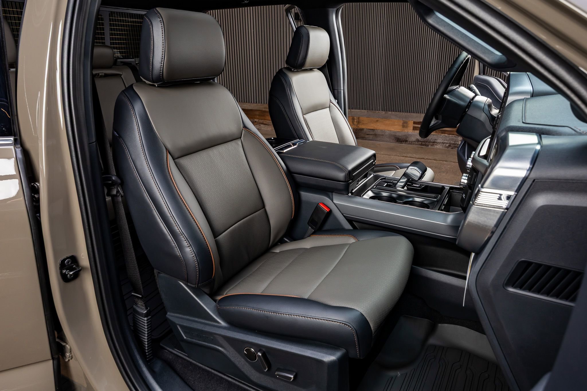 Used 2026 Ford F150 Lariat AWD/4WD image 29