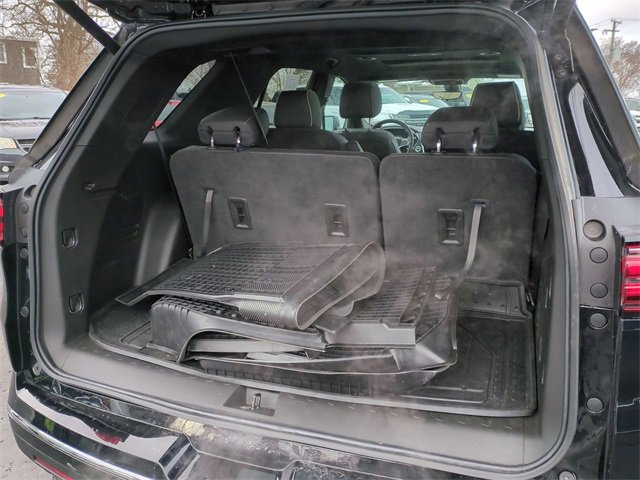Certified 2023 Chevrolet Traverse Premier w/ LPO, Floor Liner Package image 27