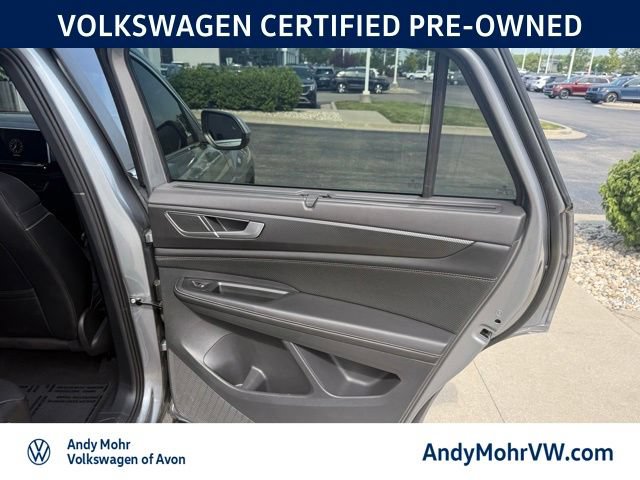 Used 2024 Volkswagen Atlas Cross Sport SEL R-Line AWD/4WD image 21