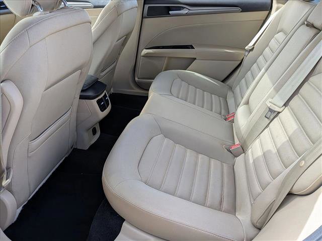 Used 2013 Ford Fusion SE image 16
