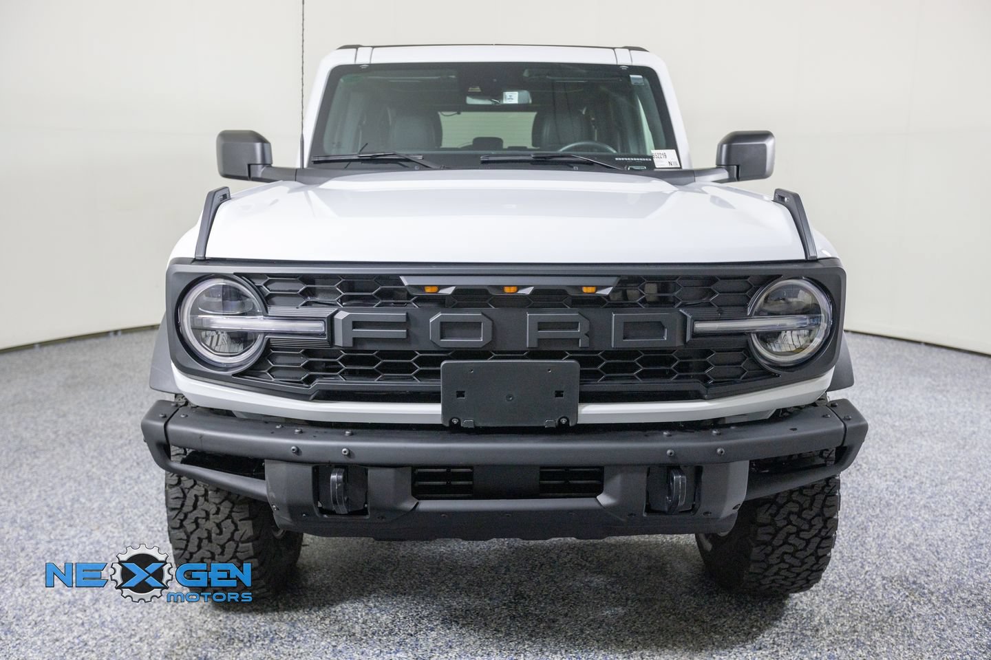 Used 2024 Ford Bronco Badlands AWD/4WD image 2