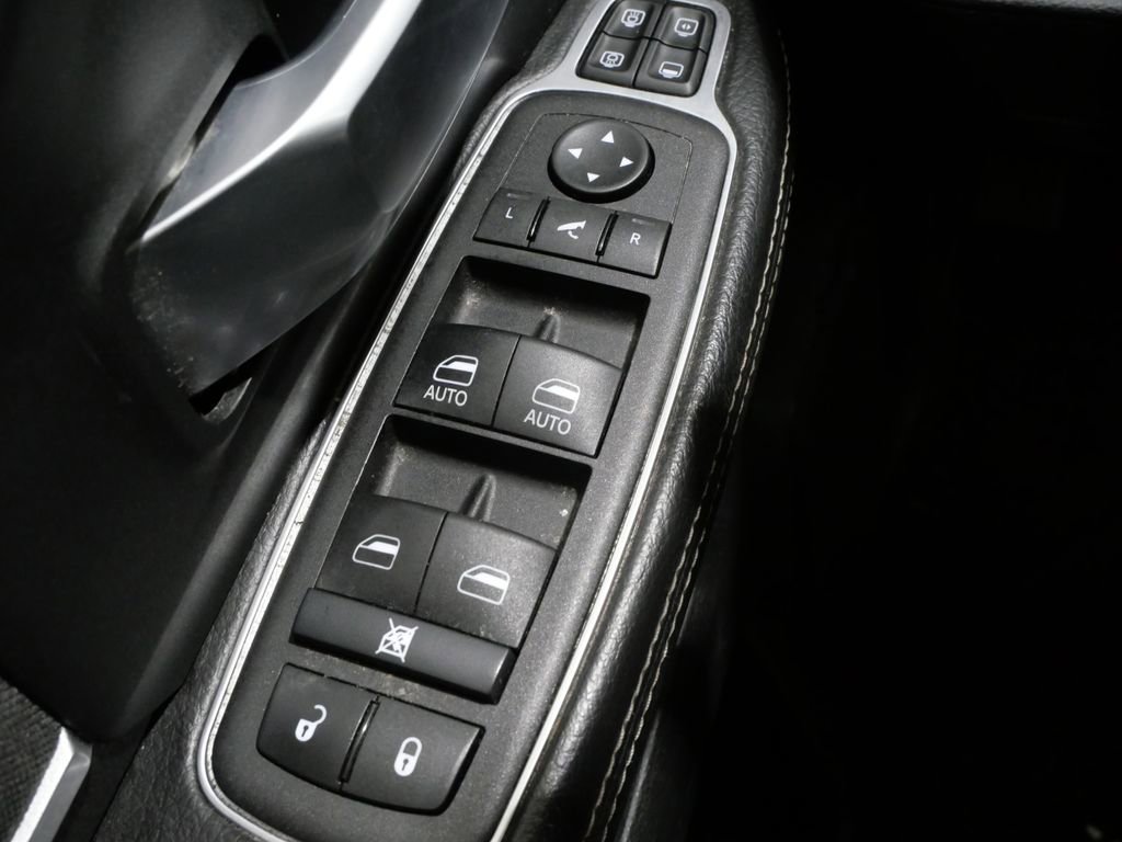 Used 2024 RAM 3500 Big Horn AWD/4WD image 13