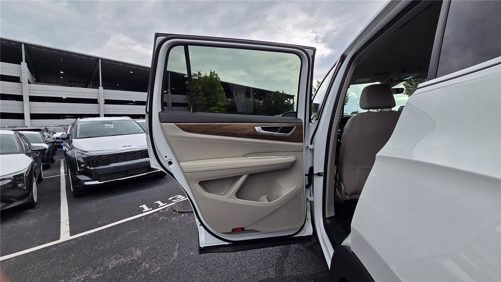 Certified 2026 Volkswagen Atlas SE AWD/4WD image 27