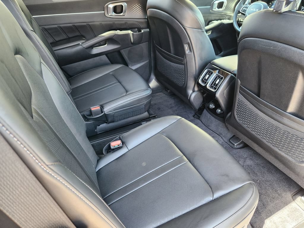 Certified 2023 Kia Sorento SX AWD/4WD image 22