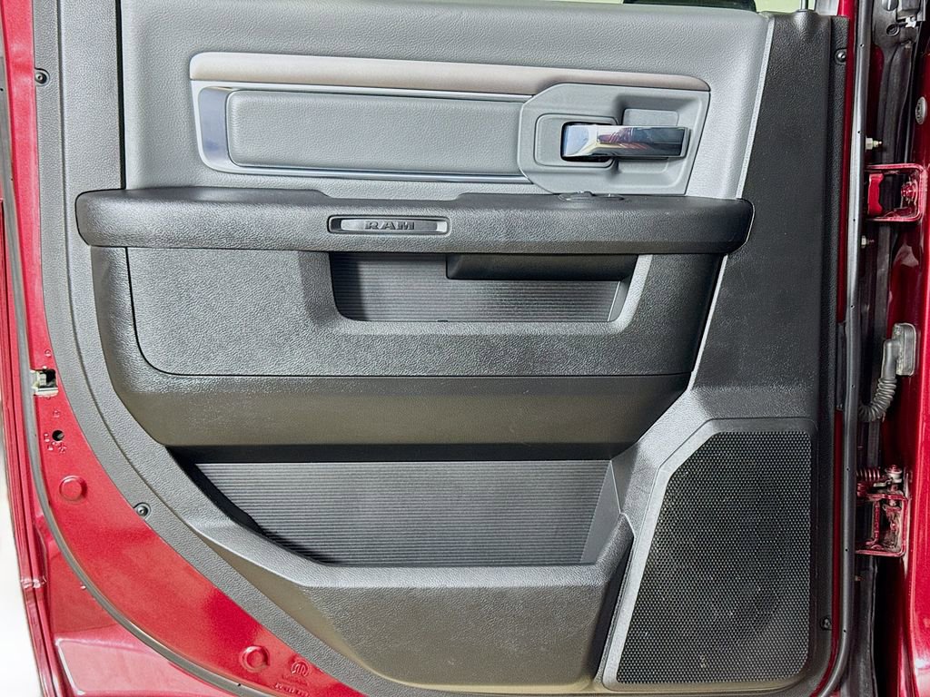 Used 2022 RAM 1500 Classic SLT image 21