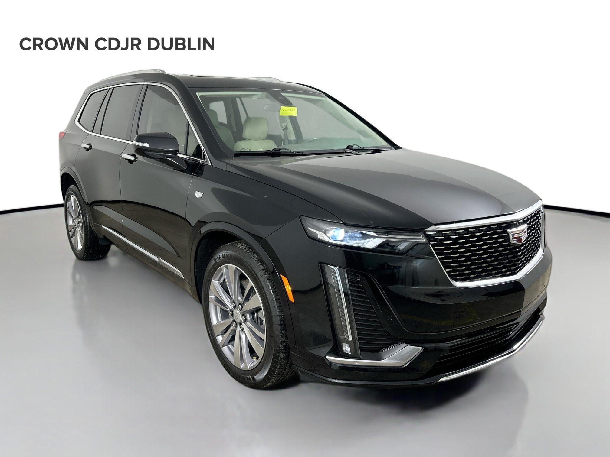 Used 2023 Cadillac XT6 Premium Luxury AWD/4WD image 4