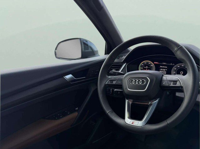 Certified 2025 Audi Q5 e Premium Plus w/ Premium Plus Package AWD/4WD image 12