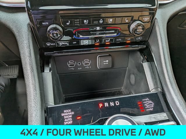 Used 2024 Jeep Grand Cherokee Summit AWD/4WD image 19