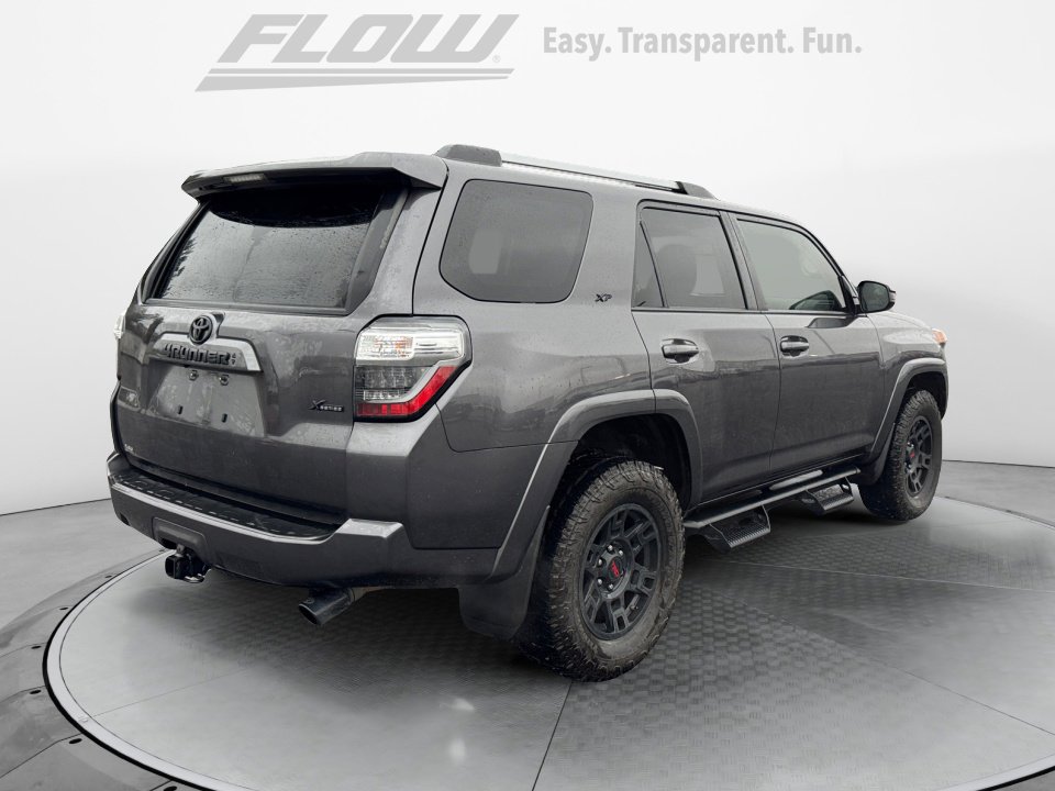 Used 2022 Toyota 4Runner SR5 image 7