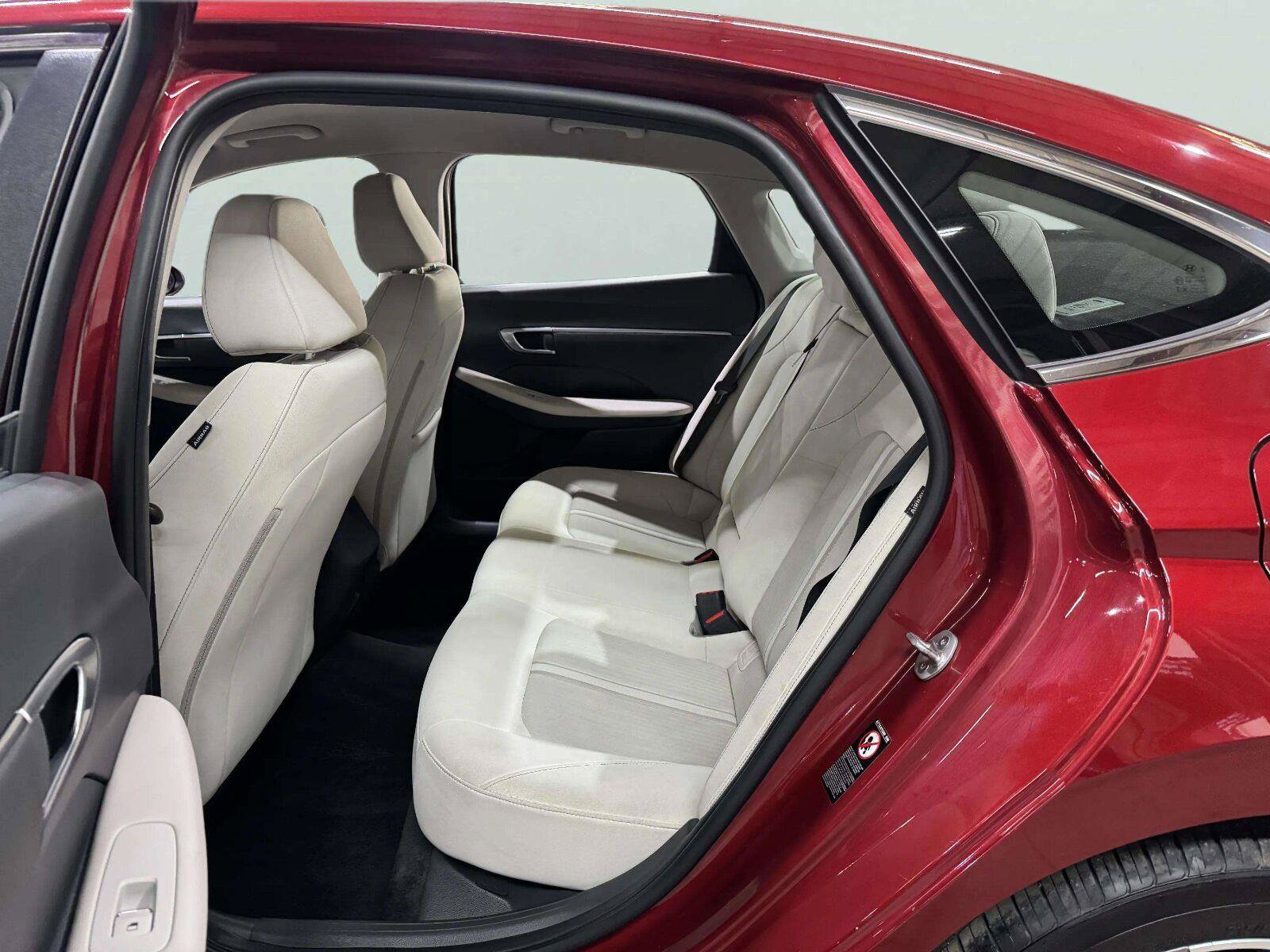 Used 2023 Hyundai Sonata SEL FWD image 28