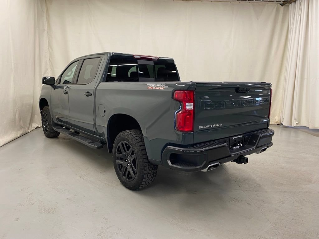 Used 2025 Chevrolet Silverado 1500 LT Trail Boss w/ Convenience Package II AWD/4WD image 5