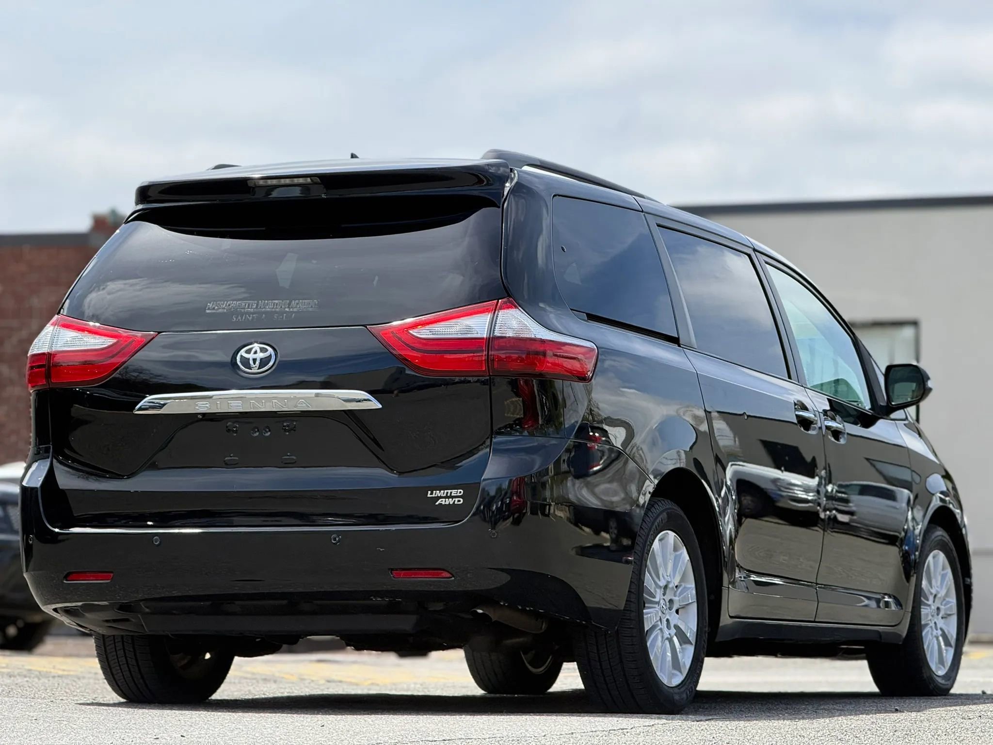 Used 2015 Toyota Sienna Limited AWD/4WD image 5