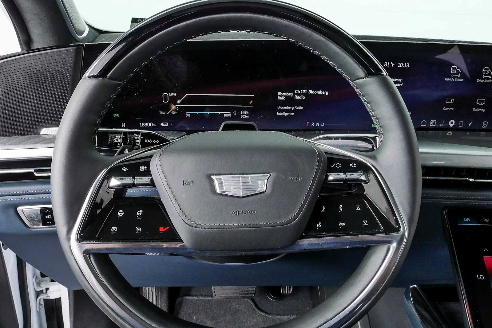 Certified 2025 Cadillac Escalade IQ Luxury 2 w/ LPO, Premium Carpet Package AWD/4WD image 9