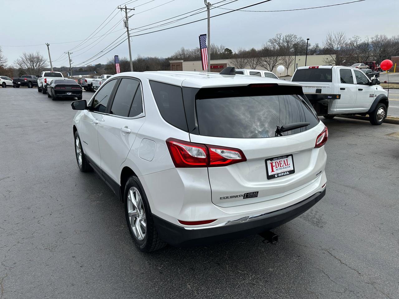 Used 2021 Chevrolet Equinox LT AWD/4WD image 2