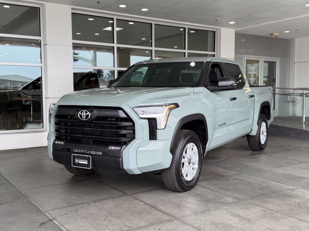 Used 2026 Toyota Tundra SR5 w/ SR5 Convenience Package AWD/4WD image 2