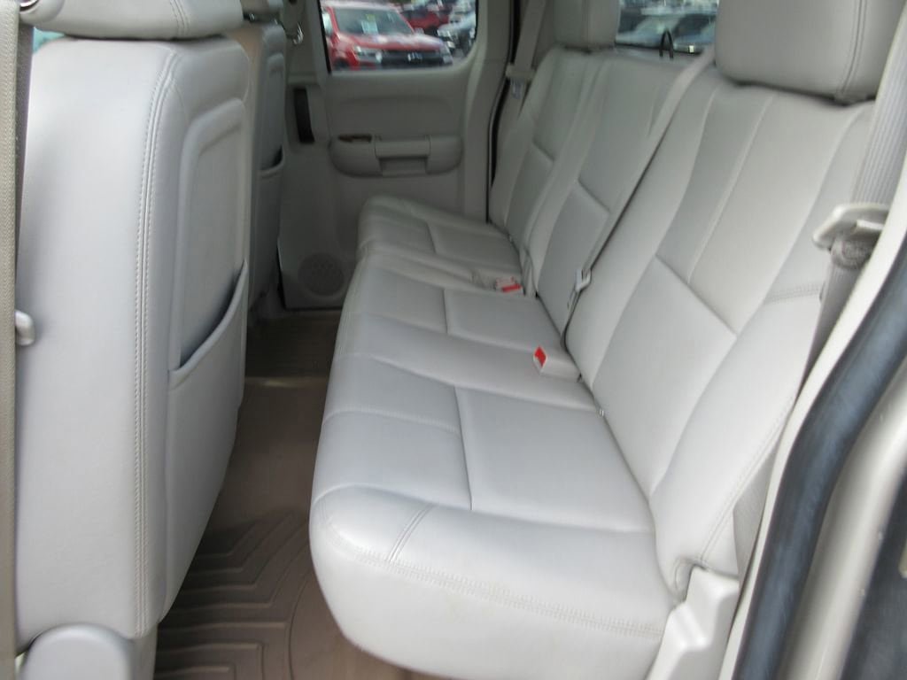 Used 2008 Chevrolet Silverado 2500 LTZ w/ Safety Package image 18