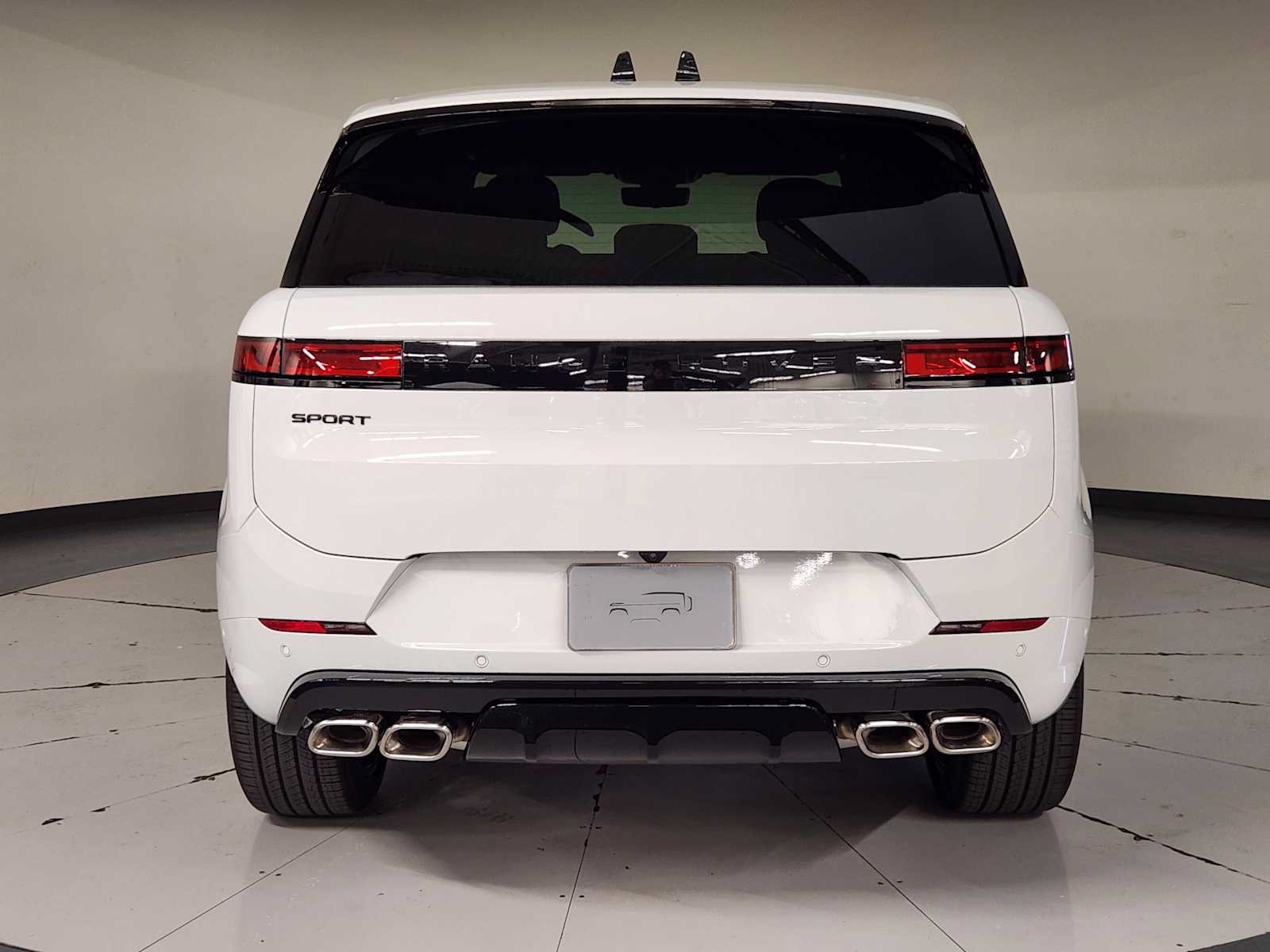 New 2026 Land Rover Range Rover Sport Dynamic SE AWD/4WD image 10