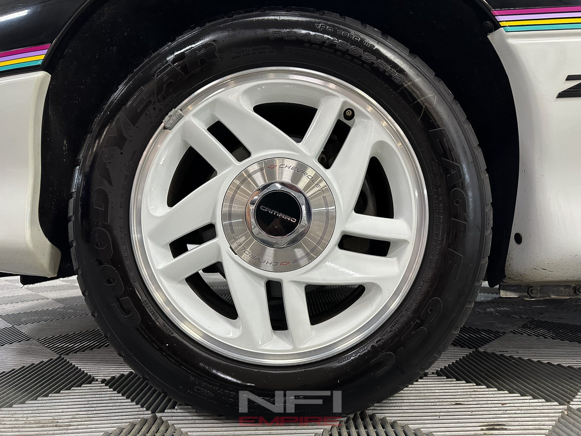 Used 1993 Chevrolet Camaro Z28 RWD image 12