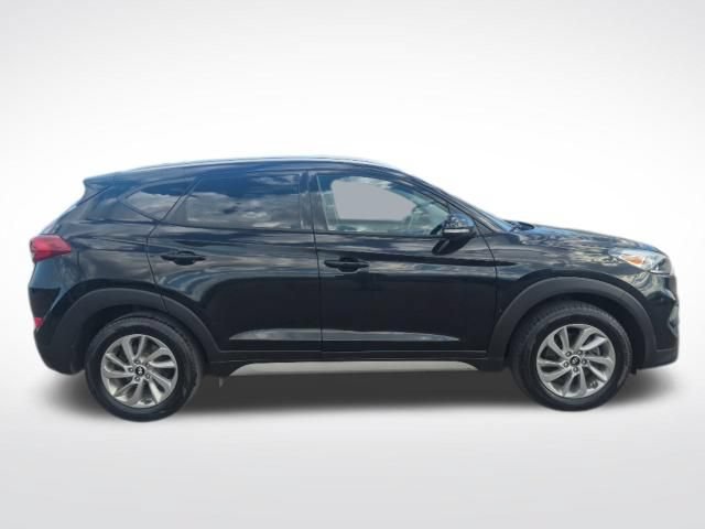 Used 2017 Hyundai Tucson SE Plus w/ Cargo Package AWD/4WD image 4