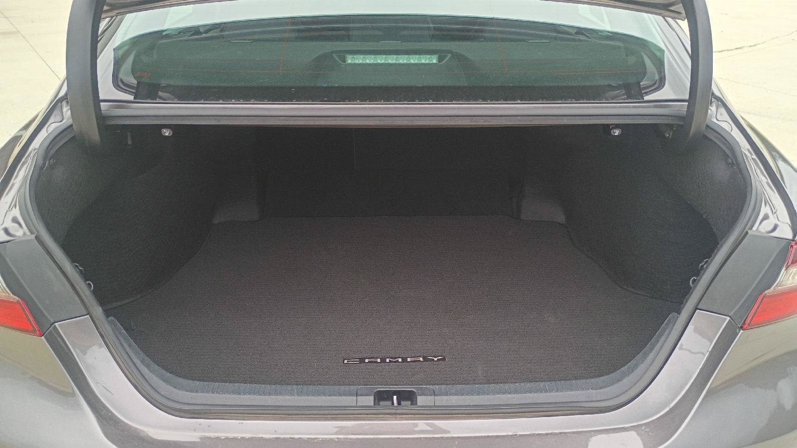 Used 2023 Toyota Camry SE FWD image 16