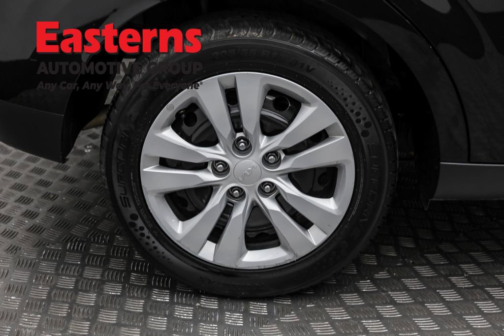 Used 2023 Kia Soul LX image 48