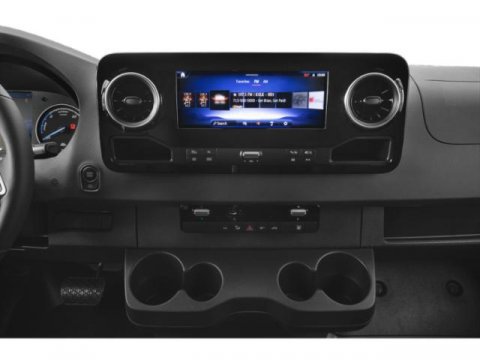 Used 2024 Mercedes-Benz eSprinter 170 Cargo image 12