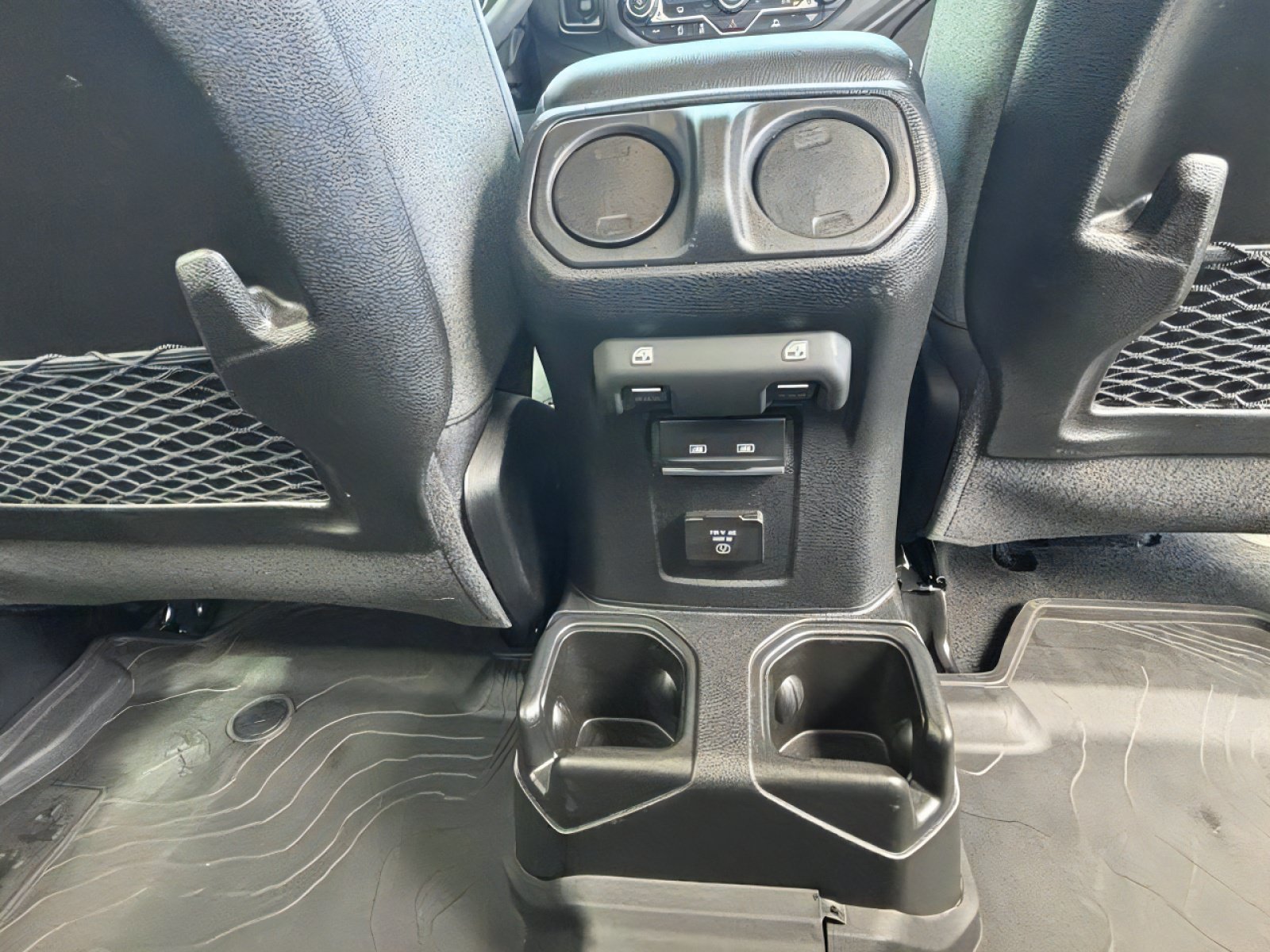 Used 2025 Jeep Gladiator Rubicon w/ Steel Bumper Group AWD/4WD image 31