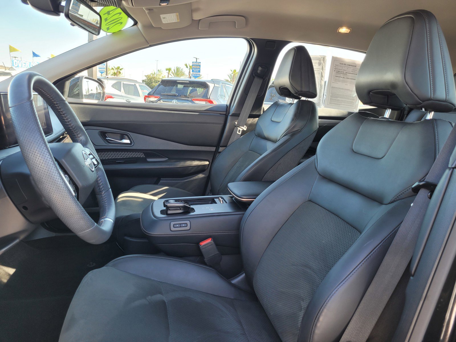 Used 2024 Nissan Ariya AWD image 10