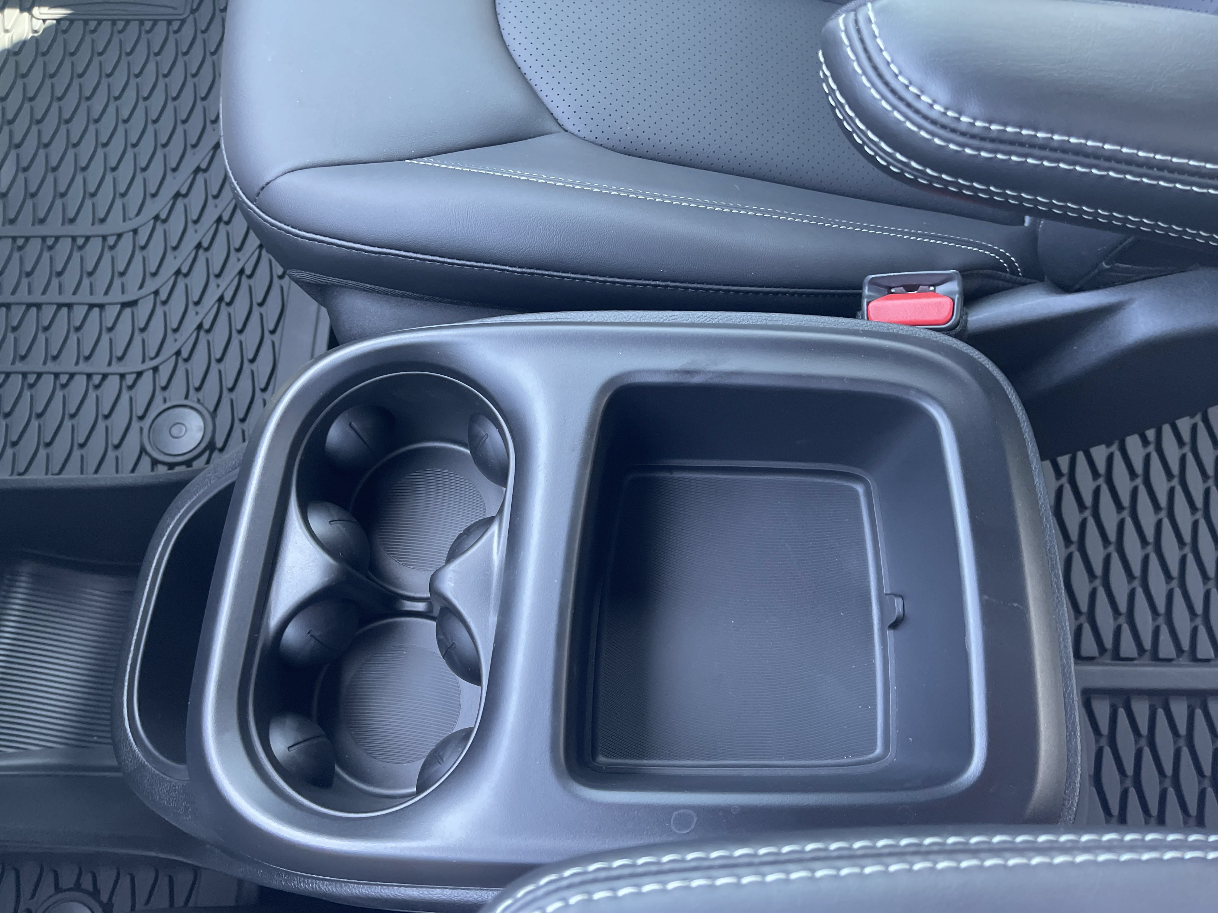 New 2026 Chrysler Voyager LX FWD image 32