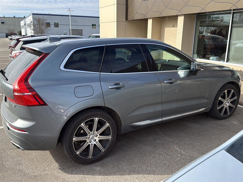 Used 2021 Volvo XC60 T5 Inscription w/ Advanced Package image 14