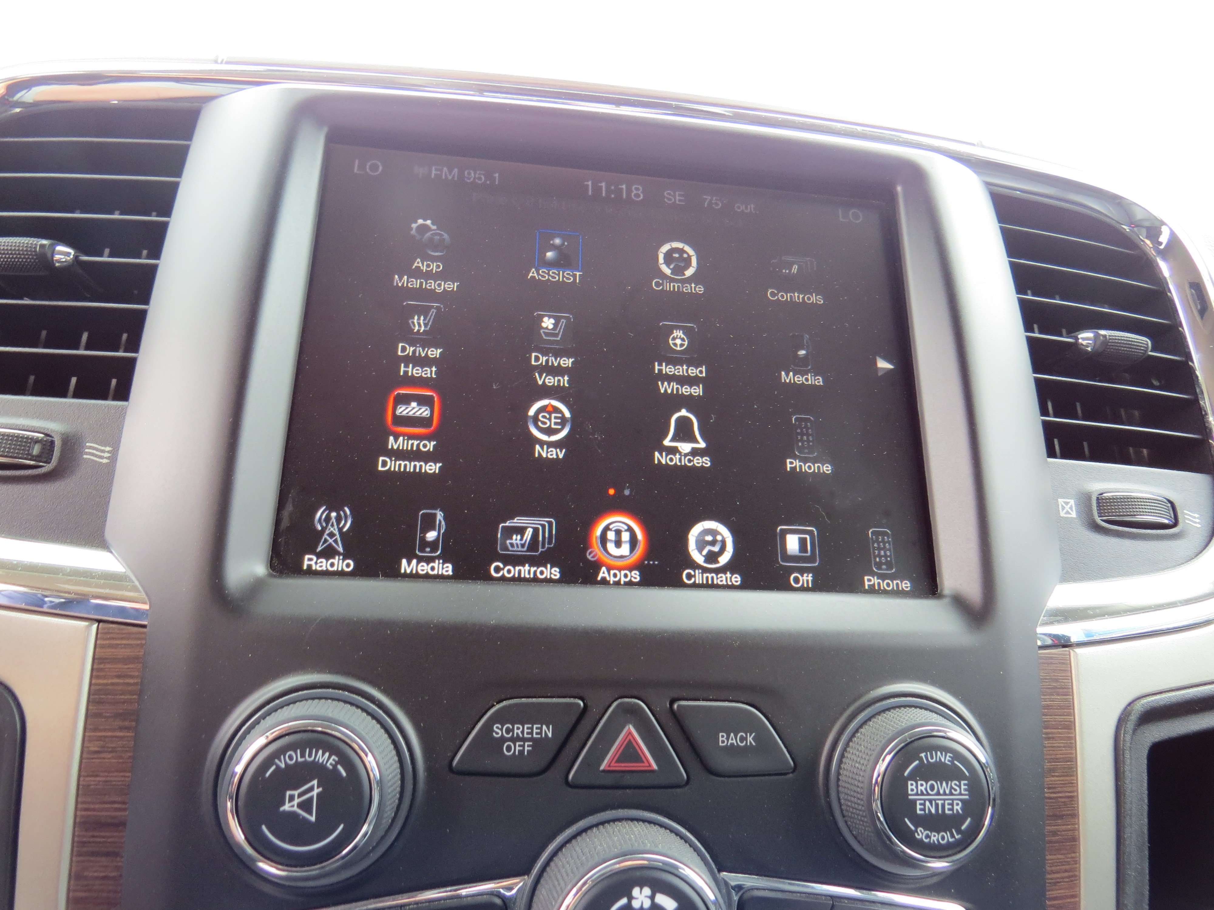 Used 2015 RAM 1500 Laramie w/ Convenience Group AWD/4WD image 27