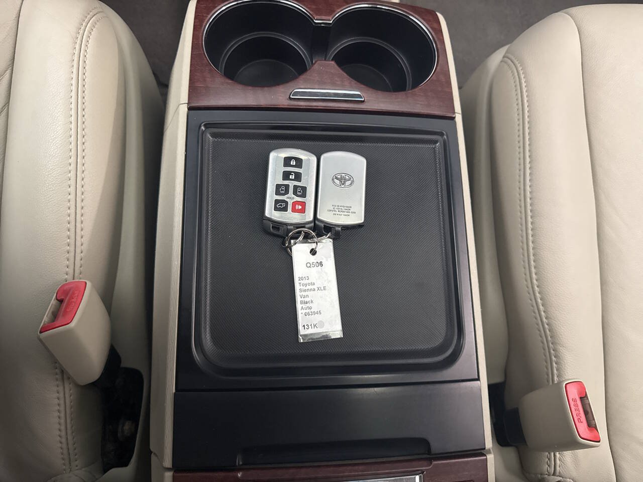 Used 2013 Toyota Sienna XLE AWD/4WD image 16