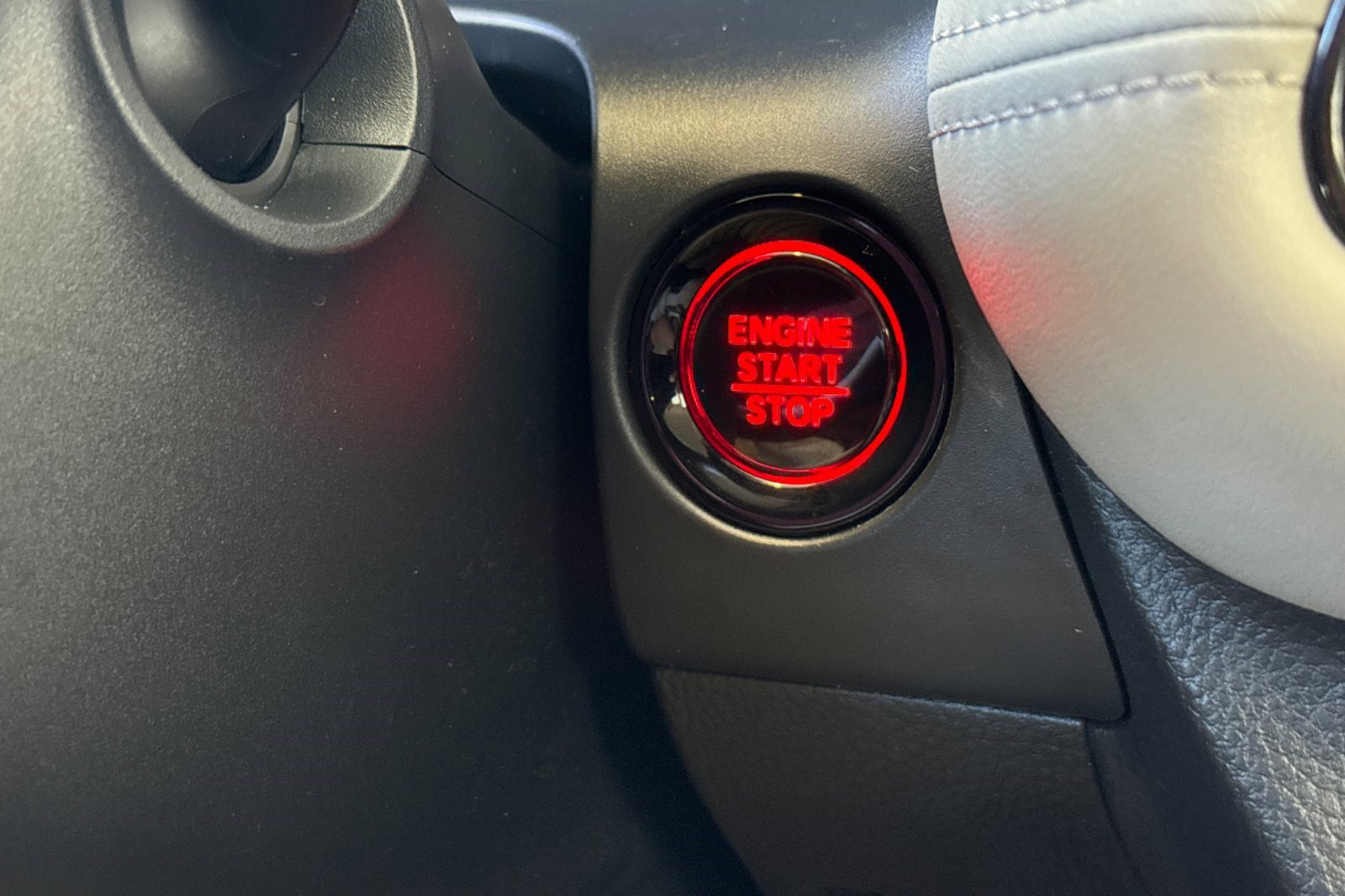 Certified 2024 Honda HR-V LX image 34