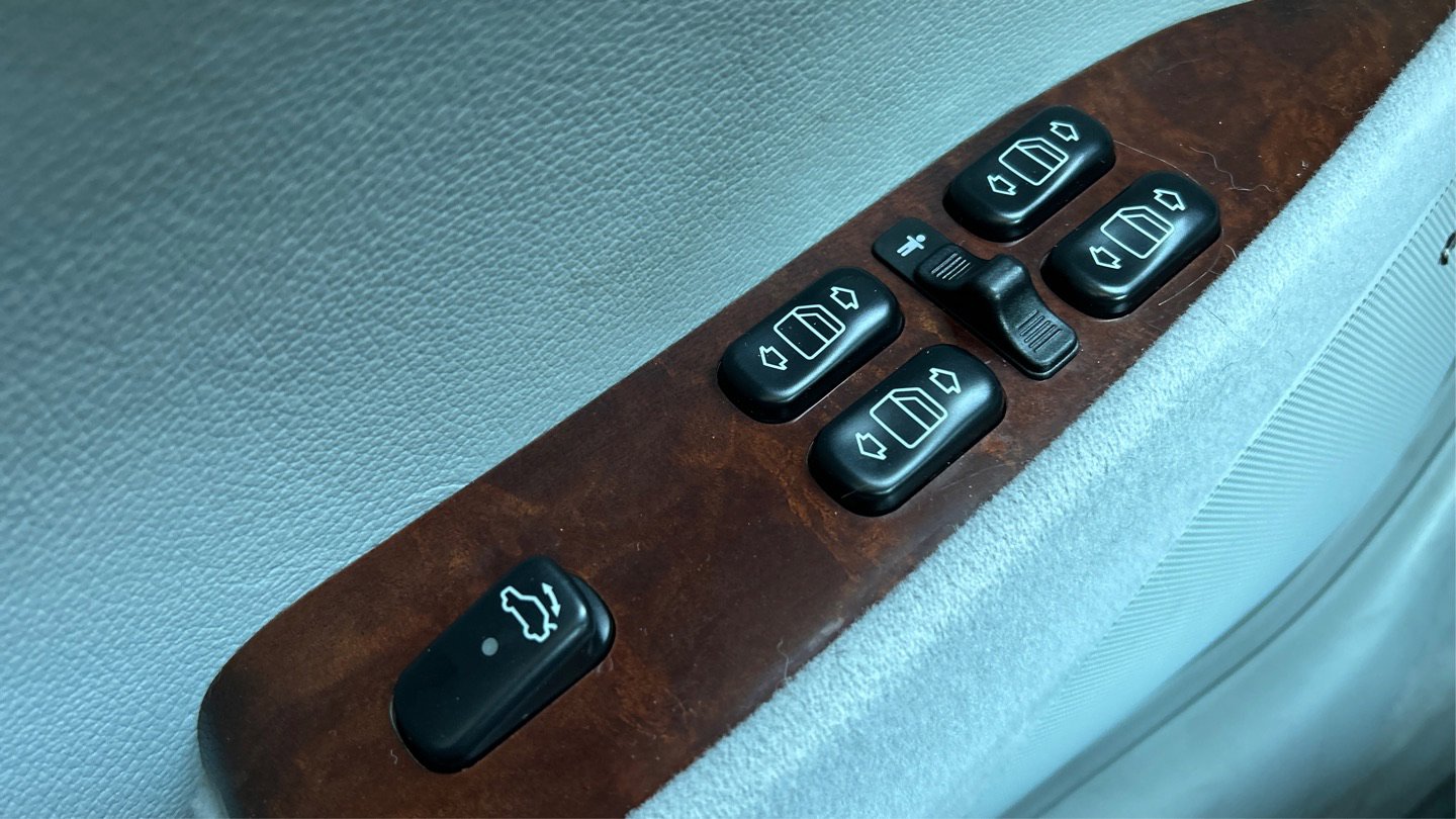 Used 2002 Mercedes-Benz CL 500 image 38