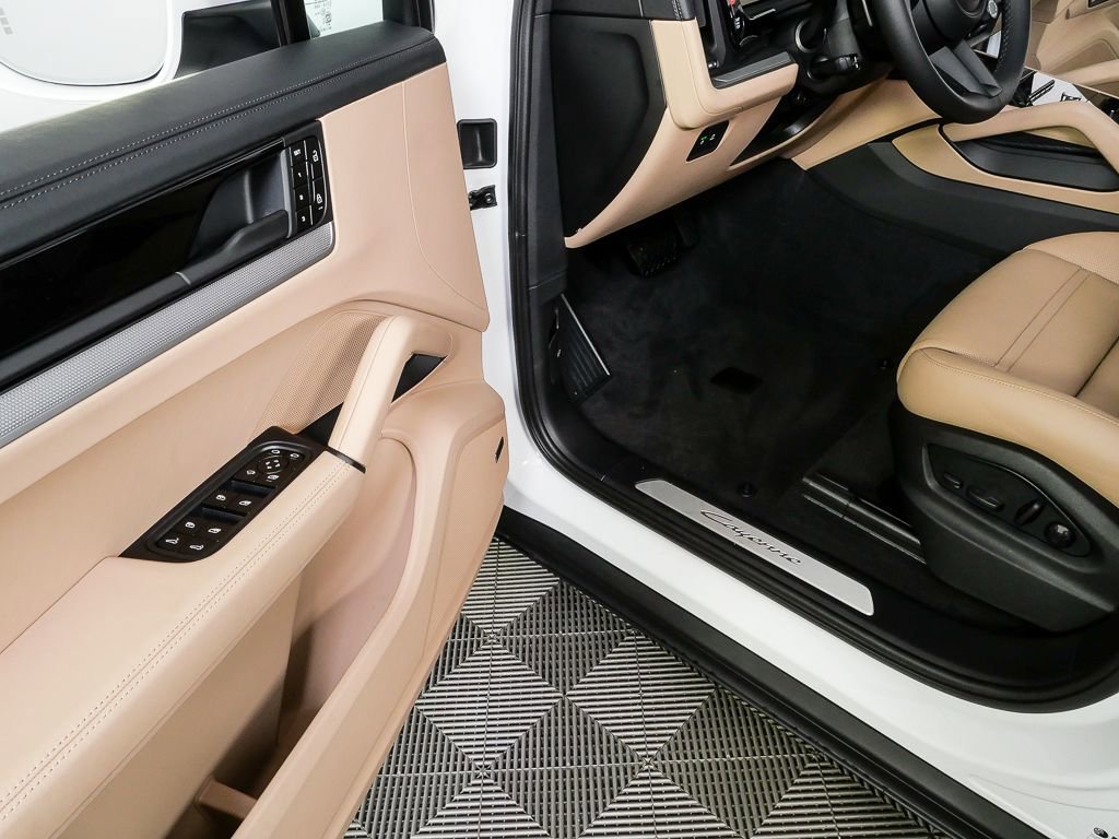 New 2026 Porsche Cayenne image 8