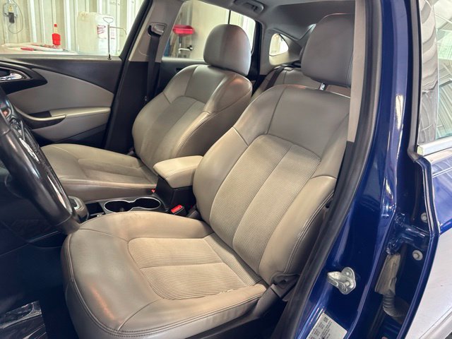 Used 2013 Buick Verano Convenience FWD image 30