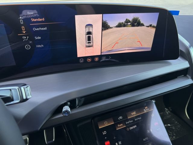 New 2027 Cadillac Vistiq Luxury AWD/4WD image 16