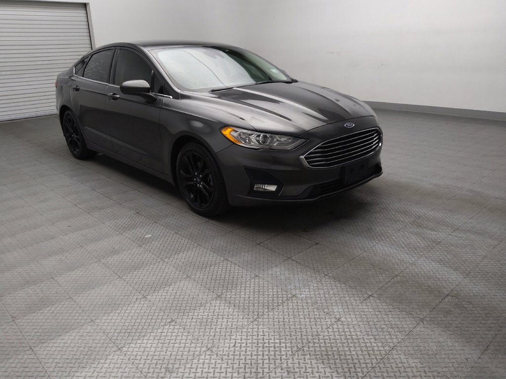 Used 2019 Ford Fusion SE w/ Equipment Group 151A FWD image 13
